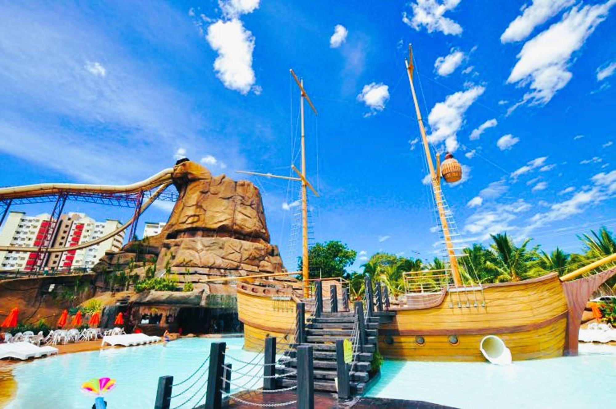 Piazza Diroma - Cortesia Park Diroma, Splash E Slide Калдас-Новас Экстерьер фото